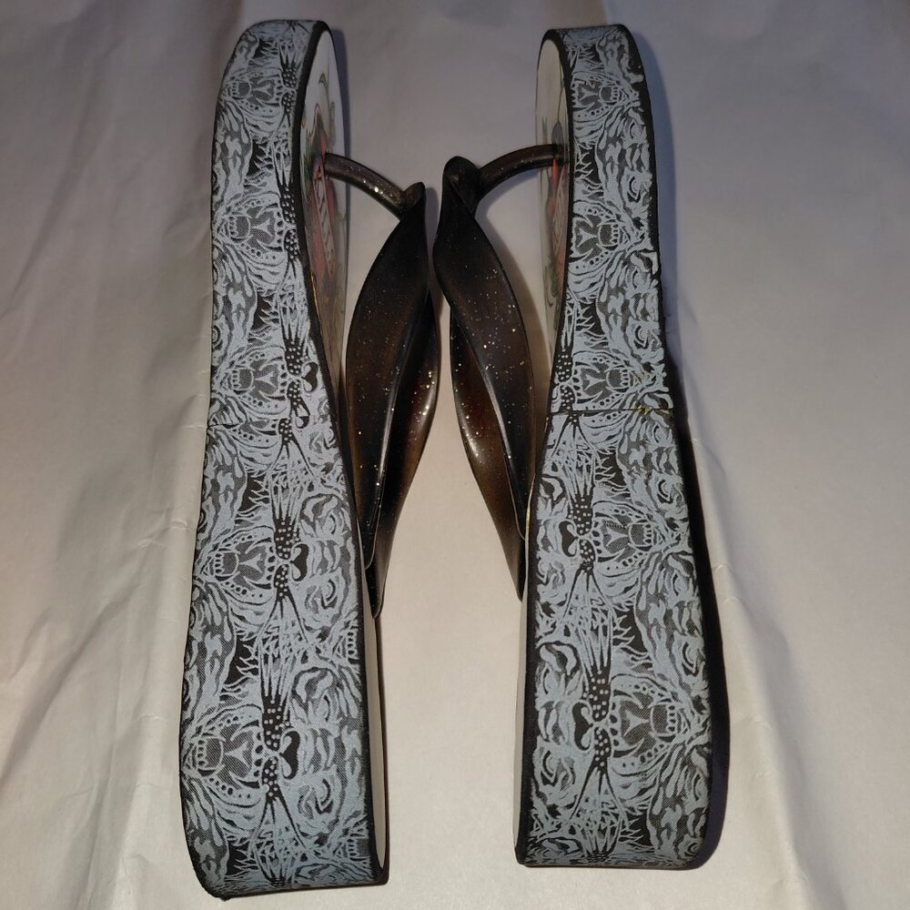 Ed Hardy Y2K Vintage SKULLS Love Kills Slow Wedge Flip Flops Size Approx. 6-6.5 - Picture 15 of 16